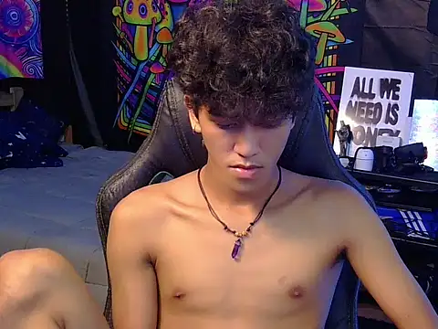 hugekenbigcock webcam
