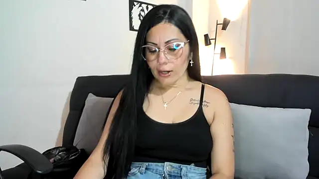 Tania_mature webcam