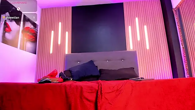 VickyJohnson1 webcam