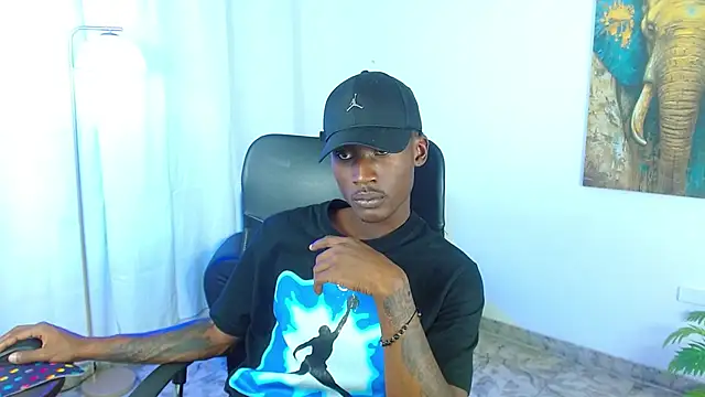 alexaandro18 webcam