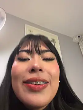 Jade-Naughty live cam on StripChat