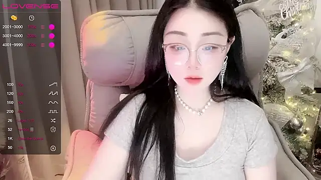Monica-666888- webcam