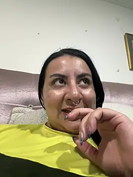 Abril_Luv webcam