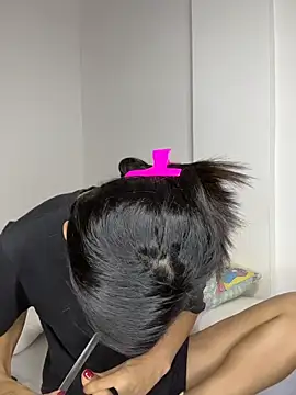 leilani_X webcam