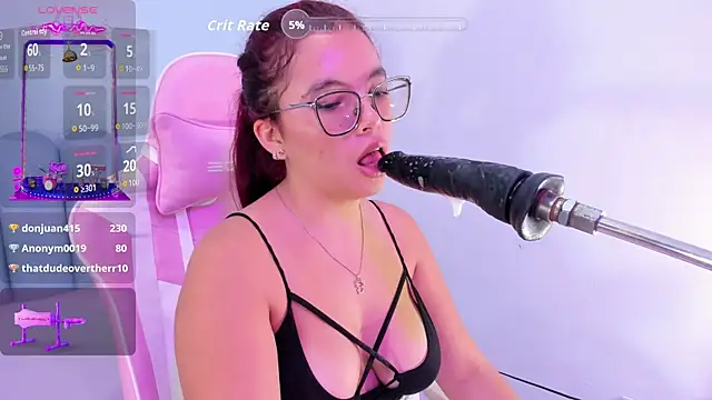 Maddy_red_ webcam