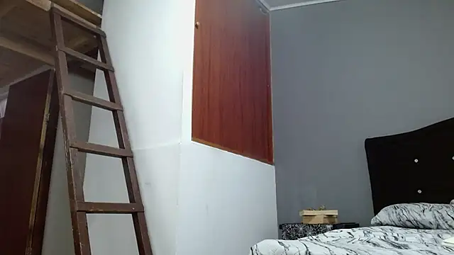 Emilia_1995 webcam