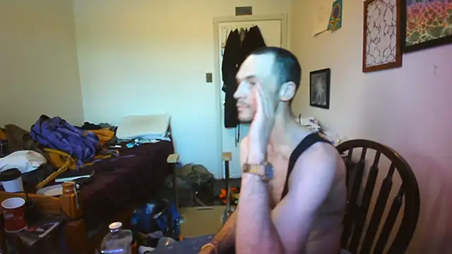 JohnnyMoves webcam