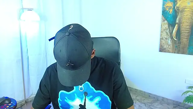 alexaandro18 webcam