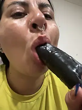 Abril_Luv webcam