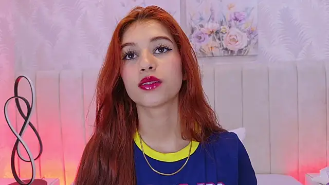 SaraLugo live sex cam