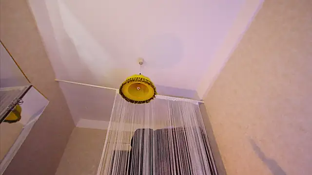 CrazyPinky webcam