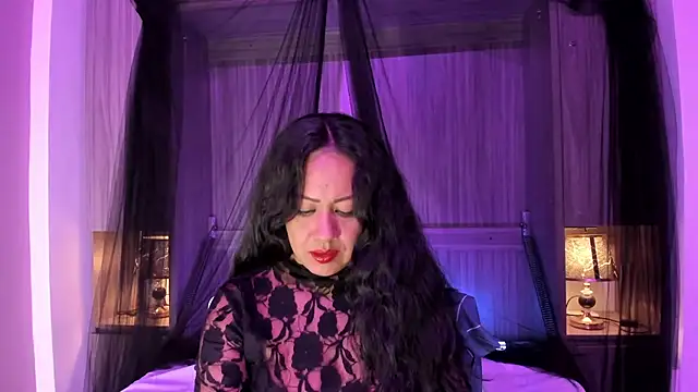 AllieBennet webcam