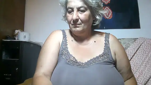 ExquisiteMature webcam