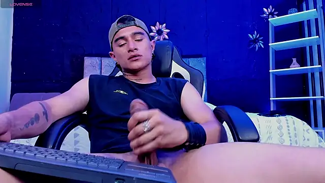 LiamDeep webcam