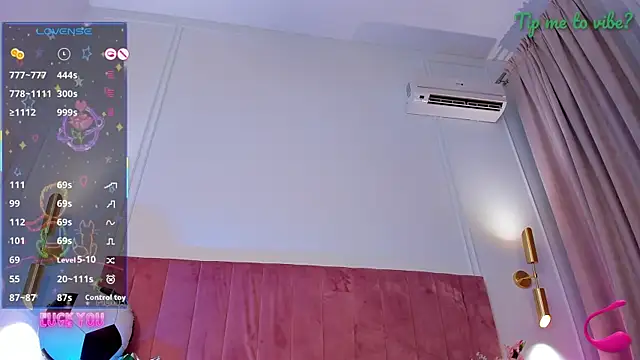 Mayzzie webcam