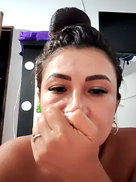 mia_mancinii webcam