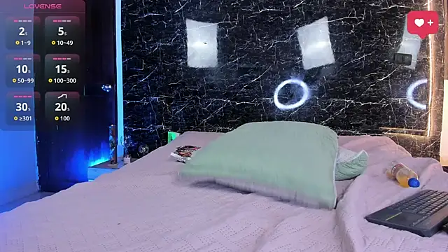 Adrian_Wolf webcam