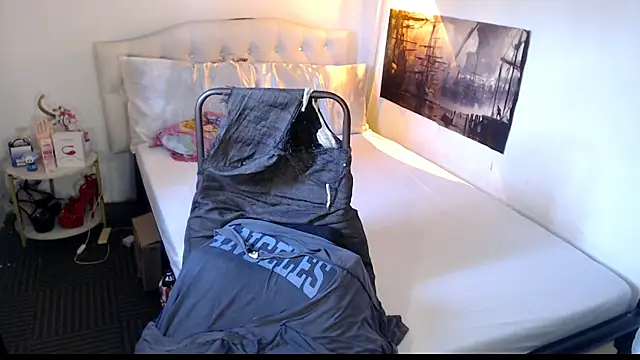 NinaDOM4CUM webcam
