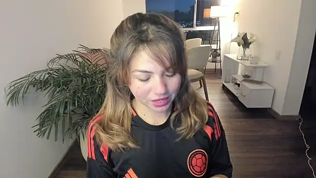 Ori_valentina webcam