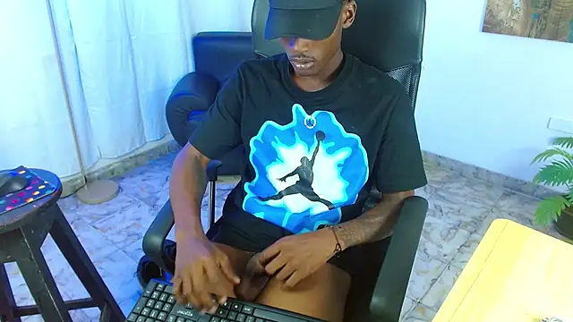 alexaandro18 webcam