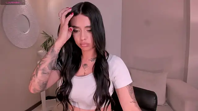 Watch MariaHerrera_ live on EroticFlix - High definition streams