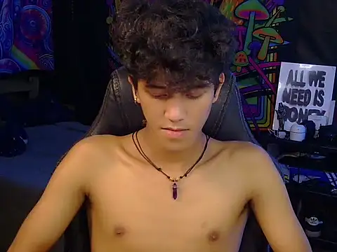 hugekenbigcock webcam