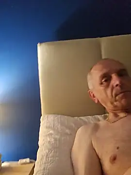 mr_english50 webcam