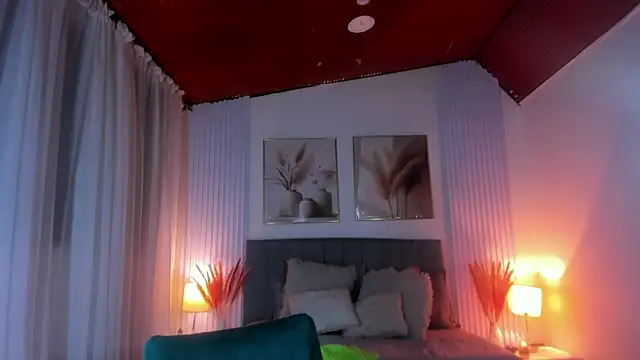 _lara1 webcam