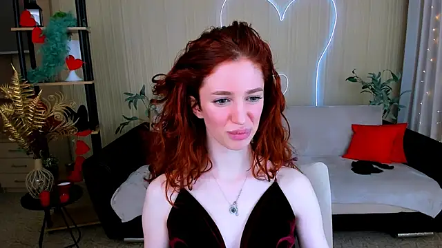 ChristinaConteeree webcam