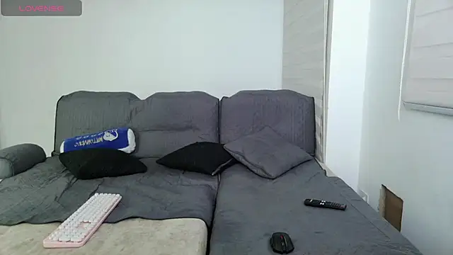 eros_walker webcam