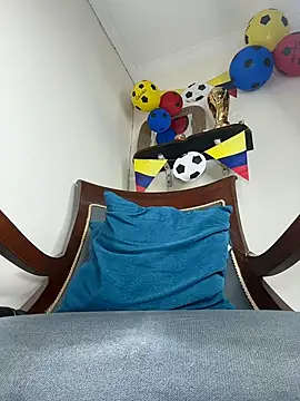 LilaRvsh webcam