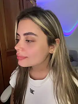 Miss_valeriaa webcam