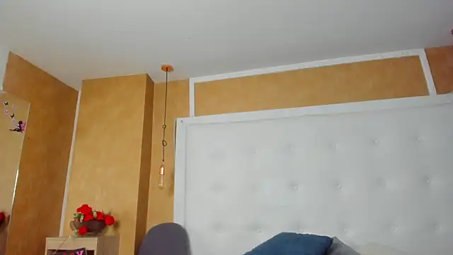 heidy_milf - Heidy_milf's free webcam - UK Sex Cams
