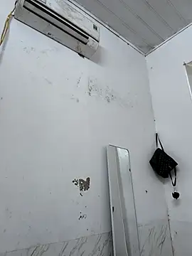 MiuMiu_lovee webcam