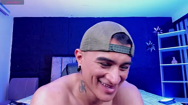LiamDeep webcam