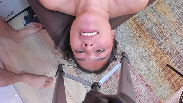 Cute_GirlW webcam