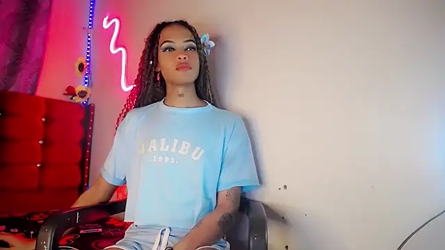 DahliaGill webcam