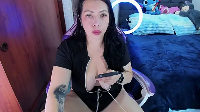 saphira_owen webcam