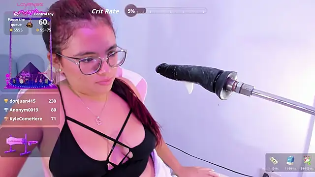 Maddy_red_ webcam