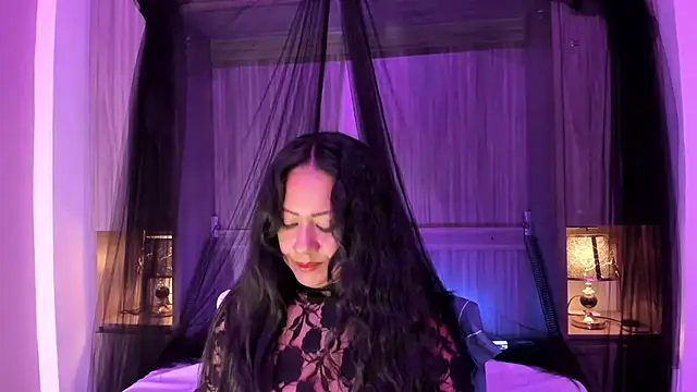 AllieBennet webcam