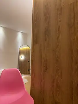 Sarah_cam06