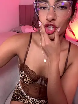 elegant__rouse webcam