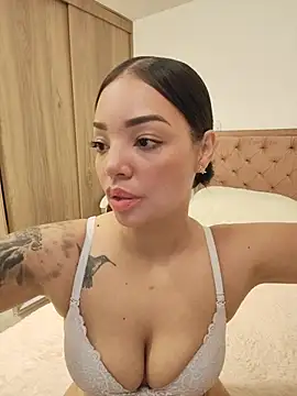 JennLeMoka webcam