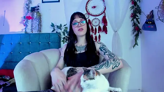bathory_vamps webcam