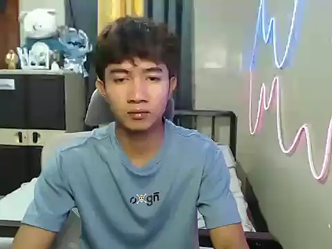 Ur_hottestjonny webcam