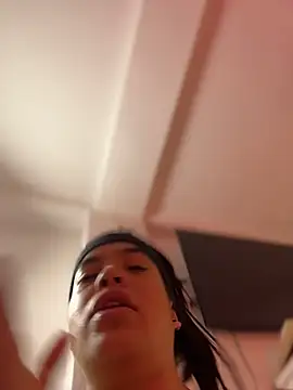 juanitamore01 - JuanitaMore01's free webcam - UK Sex Cams