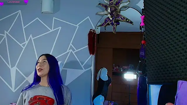 karlamoon23 webcam