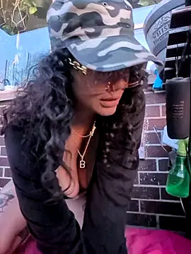 Av3ryyBe3 webcam