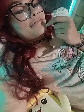 mae_lyra webcam