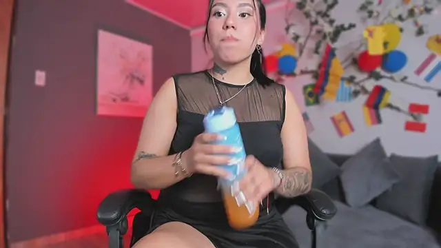 emy_williams webcam